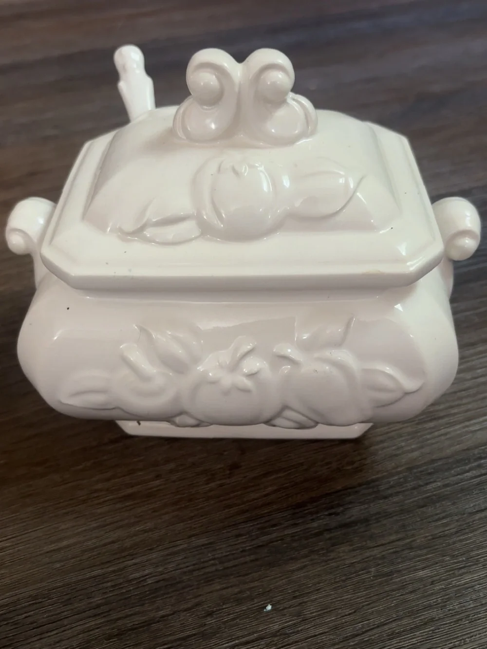 White Decorative Ceramic Sugar Bowl with Lid and Spoon